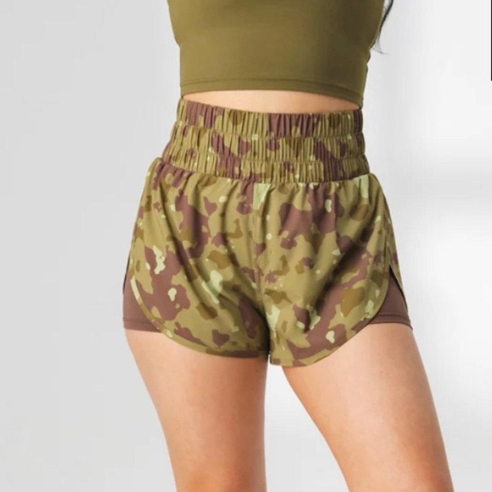 Vitality Vista Short in “Woodland” (Balance Athletica)